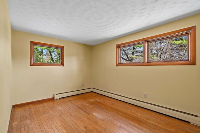 38 Collins Rd, Northborough, MA 01532