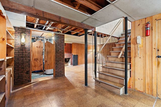 38 Collins Rd, Northborough, MA 01532