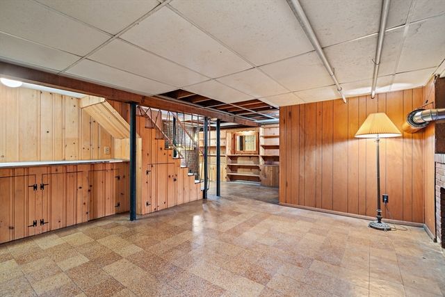 38 Collins Rd, Northborough, MA 01532