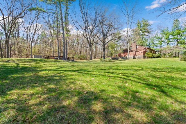 38 Collins Rd, Northborough, MA 01532