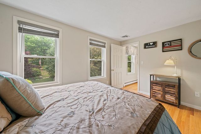 12 Hillcrest Rd, Kingston, MA 02364