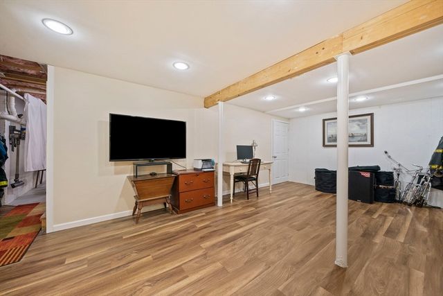 12 Hillcrest Rd, Kingston, MA 02364