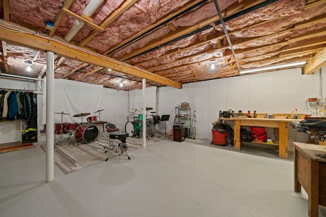 12 Hillcrest Rd, Kingston, MA 02364