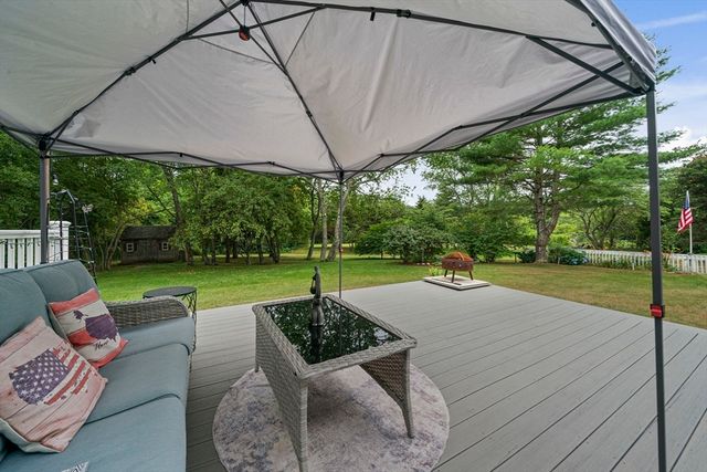 12 Hillcrest Rd, Kingston, MA 02364