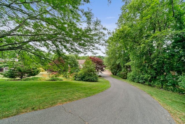 12 Hillcrest Rd, Kingston, MA 02364