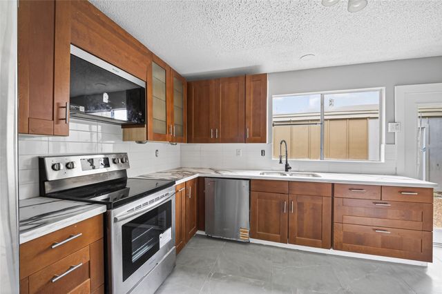 2340 Woodland Park Drive 113, Houston, TX 77077