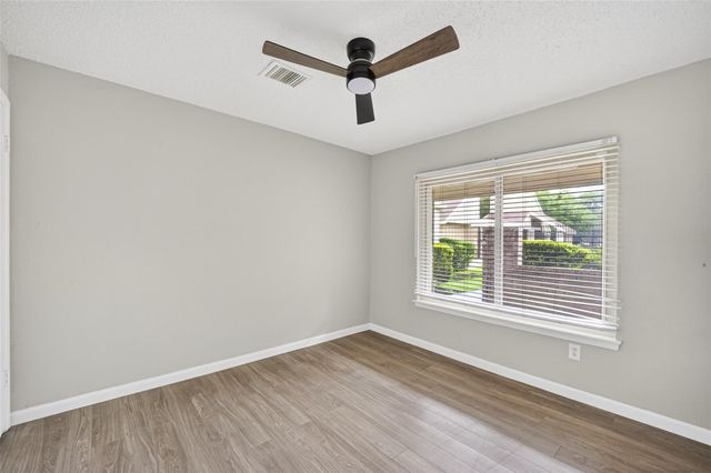 2340 Woodland Park Drive 113, Houston, TX 77077