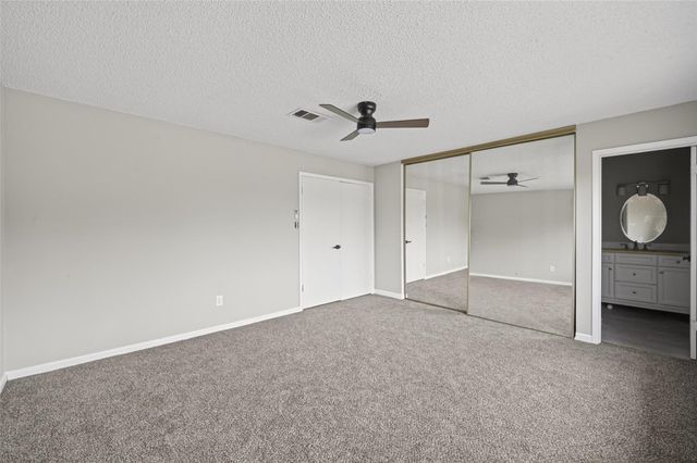 2340 Woodland Park Drive 113, Houston, TX 77077