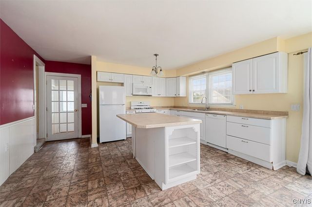 418 Main Street, Whitestown, NY 13417