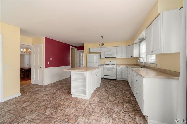 418 Main Street, Whitestown, NY 13417