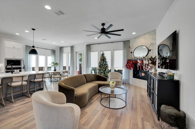 2221 Meridian Place, Midlothian, TX 76065