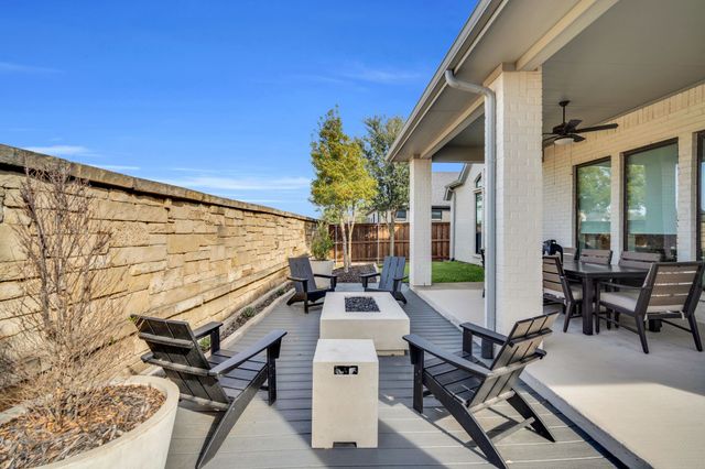 2221 Meridian Place, Midlothian, TX 76065