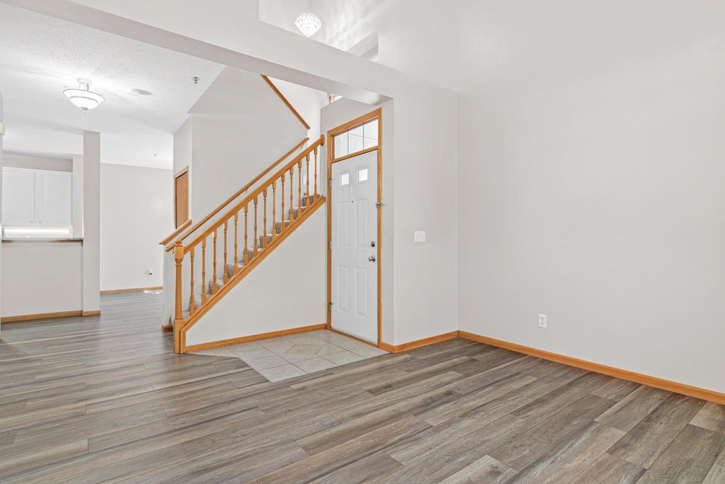 17980 Cobblestone Way, Eden Prairie, MN 55347 — photo 3