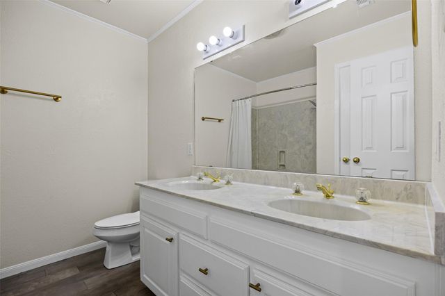 4205 Park DR, Lago Vista, TX 78645