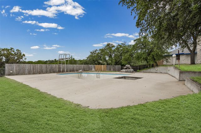 4205 Park DR, Lago Vista, TX 78645