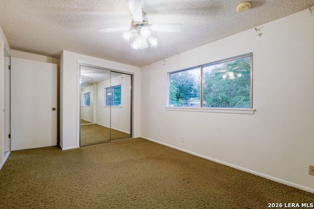 90 BLUET LN, Castle Hills, TX 78213