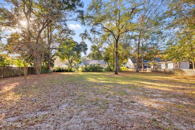 36 Le Moyne Drive, Beaufort, SC 29907
