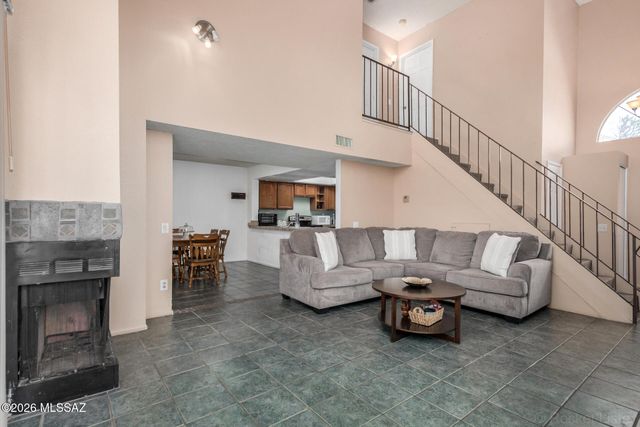 3049 W Avior Drive, Tucson, AZ 85742