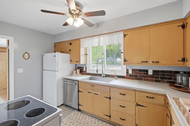 6014 Hammersley Road, Madison, WI 53711