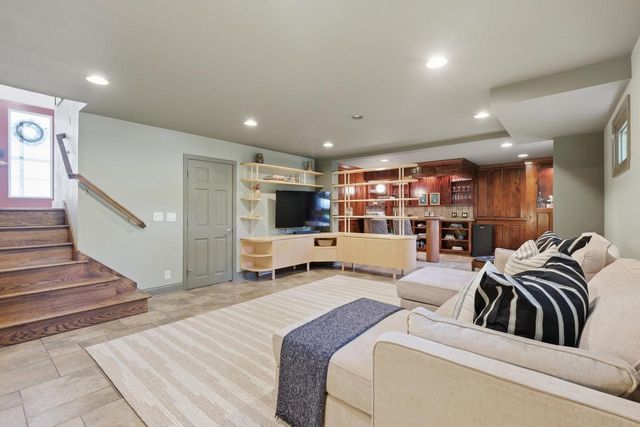 6014 Hammersley Road, Madison, WI 53711