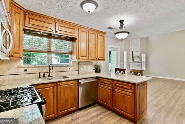 2821 Amhurst Way NW, Kennesaw, GA 30144