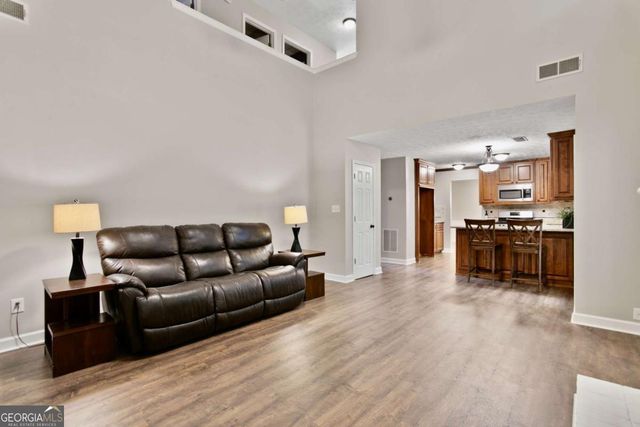 2821 Amhurst Way NW, Kennesaw, GA 30144
