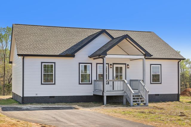 80 Amos Circle, Lafayette, TN 37083