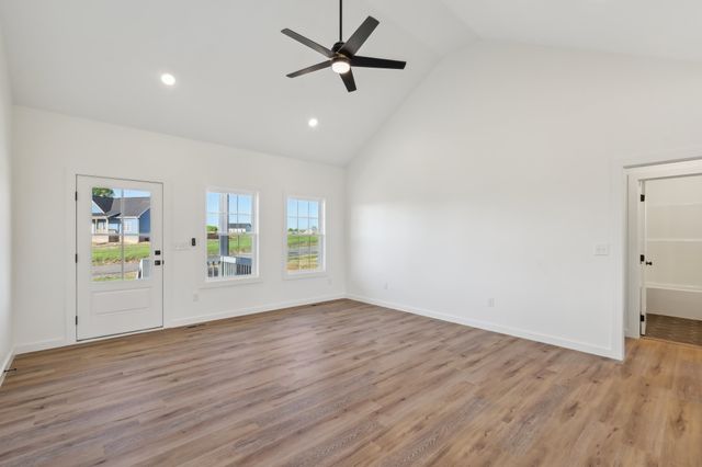 80 Amos Circle, Lafayette, TN 37083