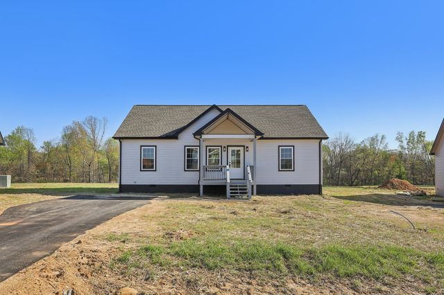 80 Amos Circle, Lafayette, TN 37083