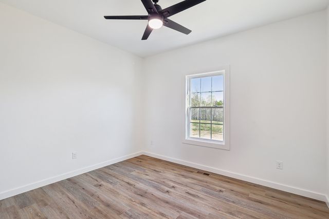 80 Amos Circle, Lafayette, TN 37083