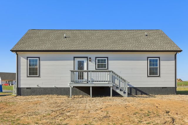 80 Amos Circle, Lafayette, TN 37083