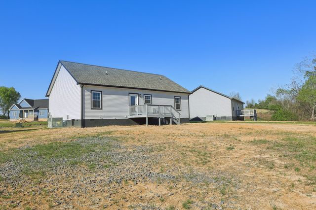80 Amos Circle, Lafayette, TN 37083