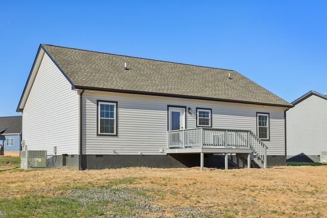80 Amos Circle, Lafayette, TN 37083