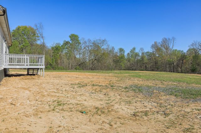 80 Amos Circle, Lafayette, TN 37083
