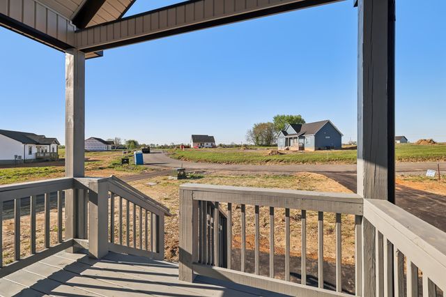 80 Amos Circle, Lafayette, TN 37083
