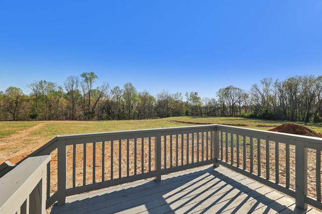 80 Amos Circle, Lafayette, TN 37083