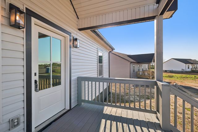 80 Amos Circle, Lafayette, TN 37083