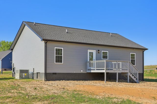 80 Amos Circle, Lafayette, TN 37083