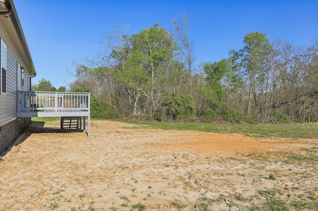 80 Amos Circle, Lafayette, TN 37083