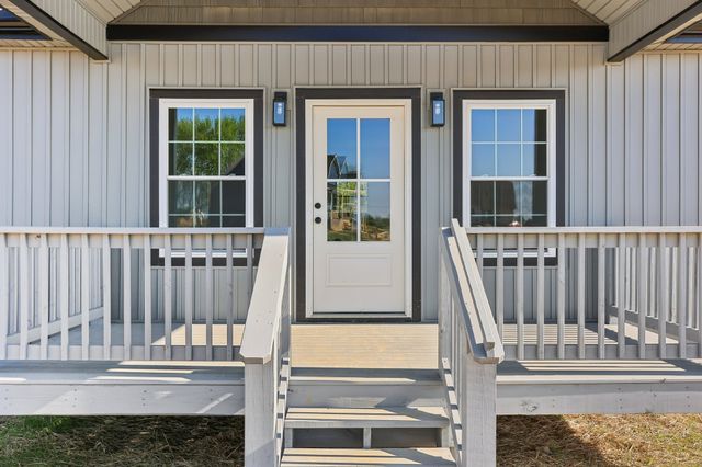 80 Amos Circle, Lafayette, TN 37083