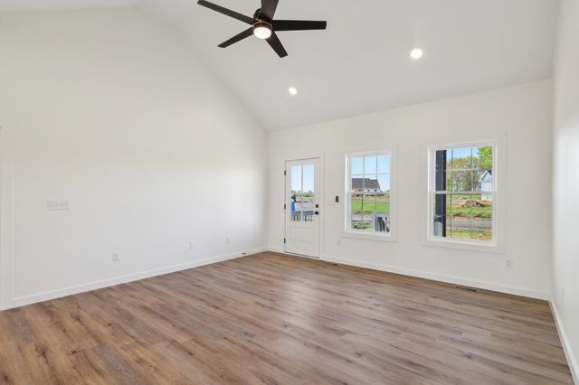 80 Amos Circle, Lafayette, TN 37083