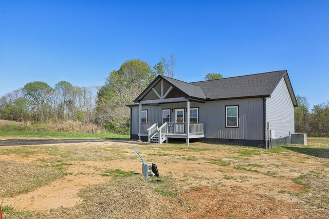 80 Amos Circle, Lafayette, TN 37083