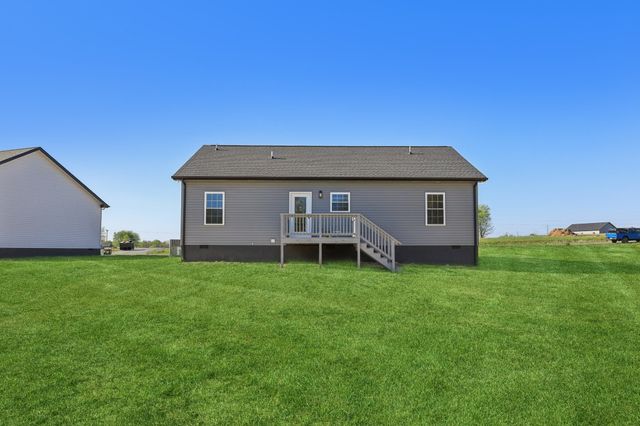 80 Amos Circle, Lafayette, TN 37083