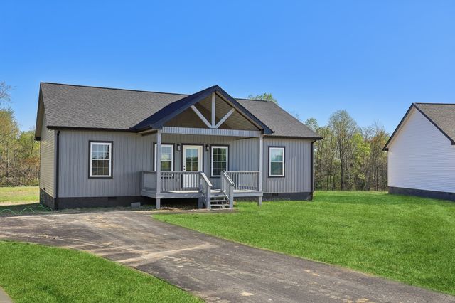 80 Amos Circle, Lafayette, TN 37083