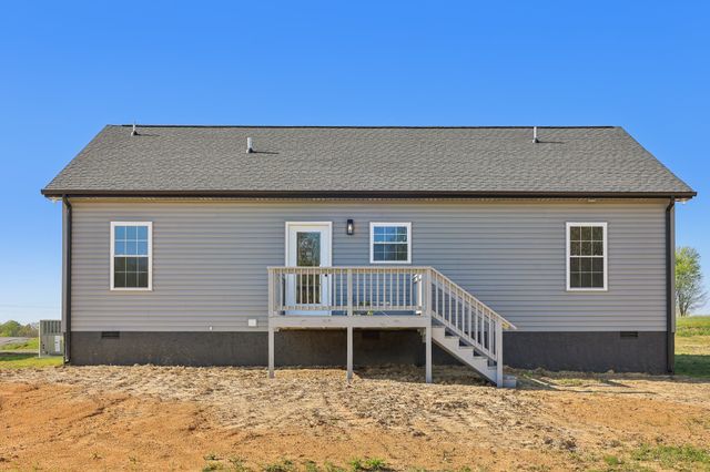 80 Amos Circle, Lafayette, TN 37083