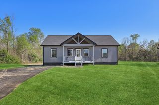 80 Amos Circle, Lafayette, TN 37083