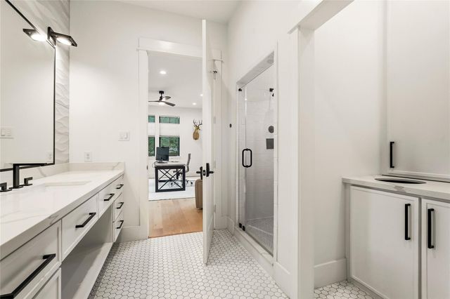 4923 Loch Lomond Drive Drive, Houston, TX 77096