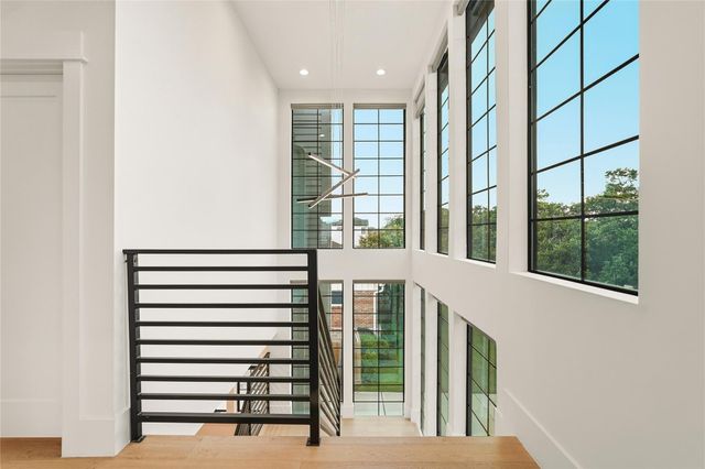 4923 Loch Lomond Drive Drive, Houston, TX 77096