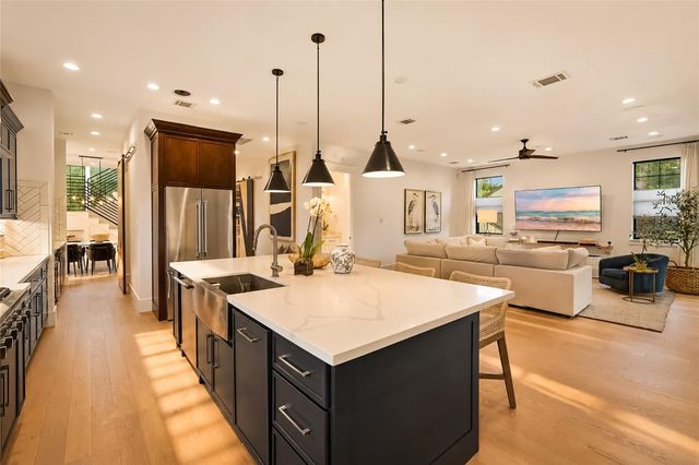 4923 Loch Lomond Drive Drive, Houston, TX 77096