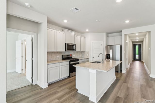 6318 Comanche Coyote, San Antonio, TX 78233